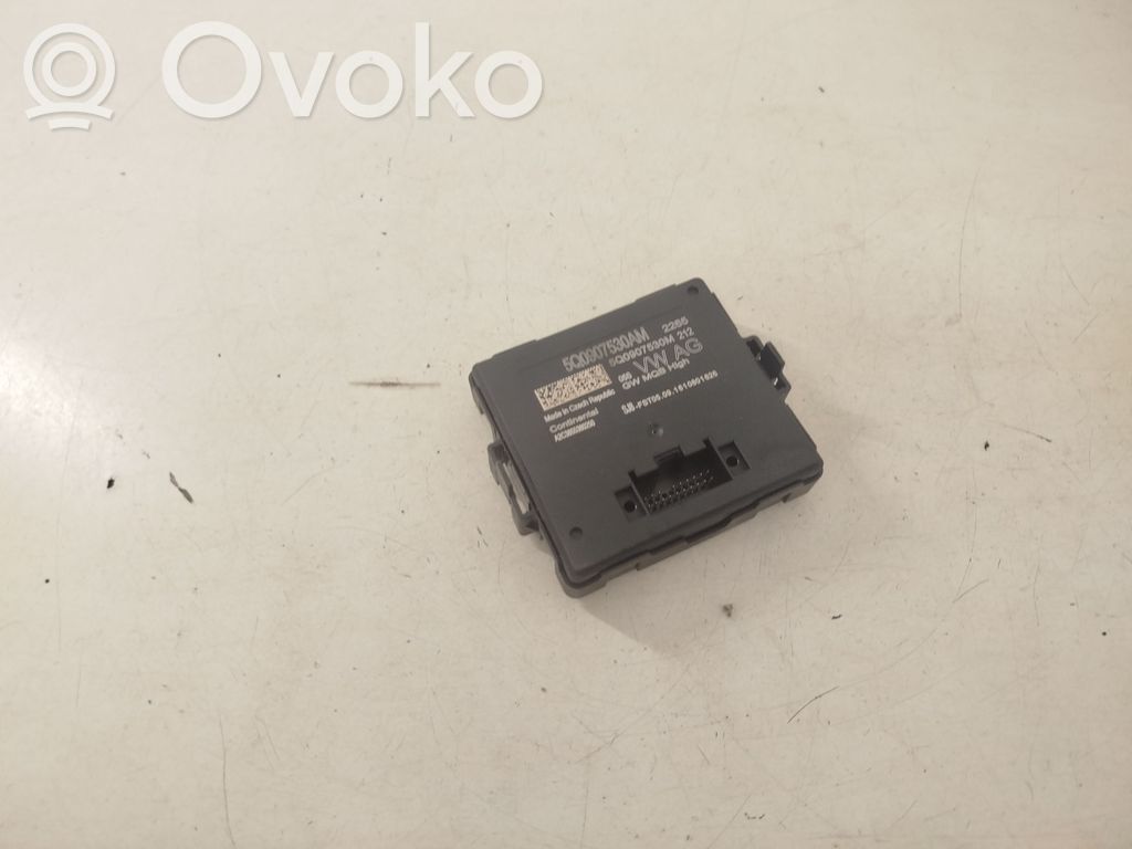 Volkswagen PASSAT B8 Gateway control module 