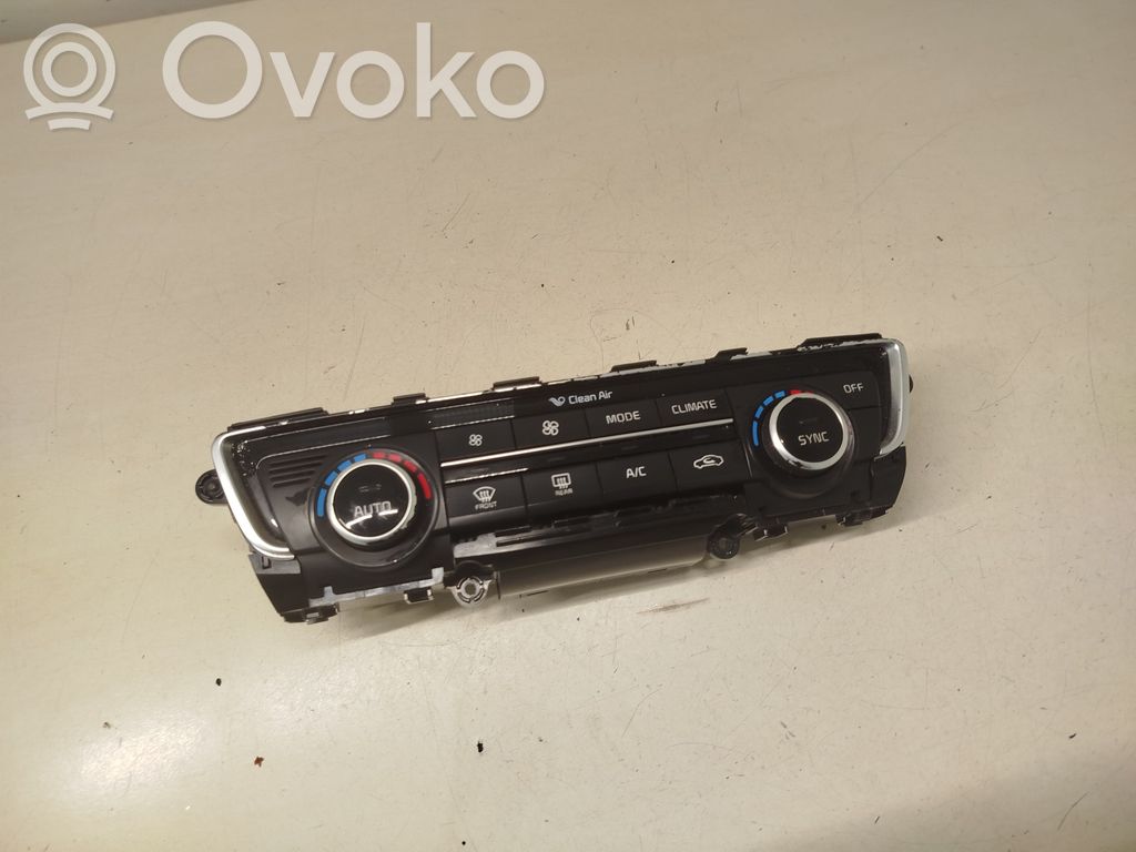 KIA Optima Climate control unit 
