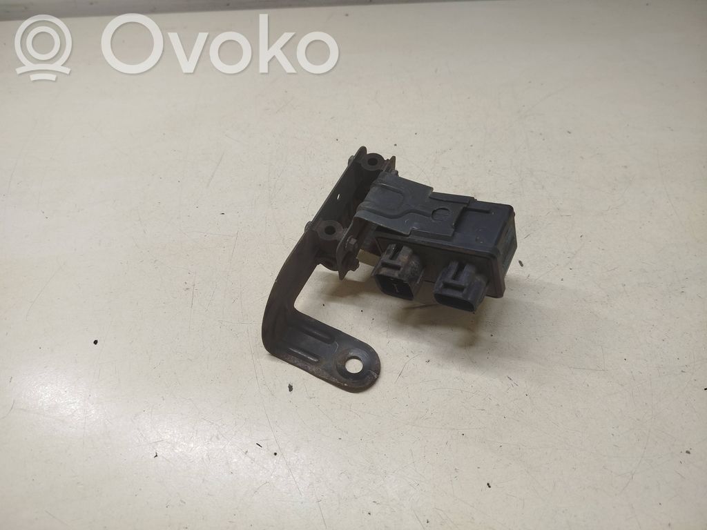 Subaru B9 Tribeca Window wiper relay 