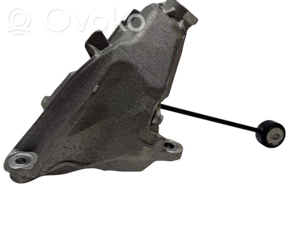Audi A4 S4 B9 Engine mounting bracket 