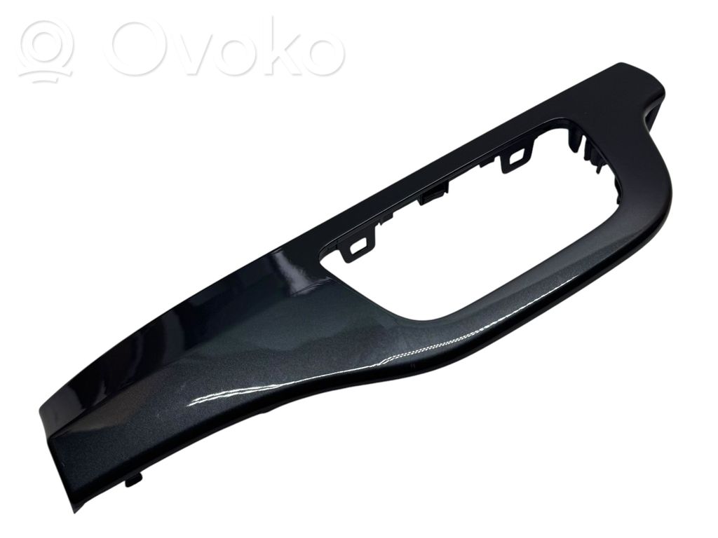 Audi Q7 4M Dashboard glove box trim 