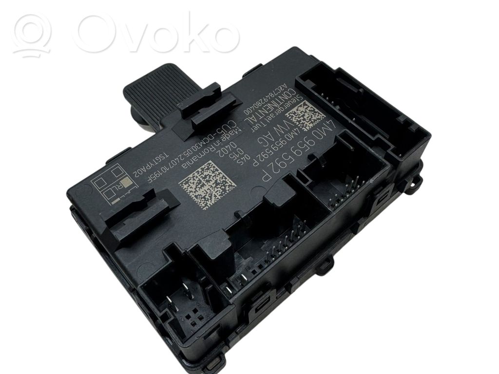 Audi Q7 4M Door control unit/module 