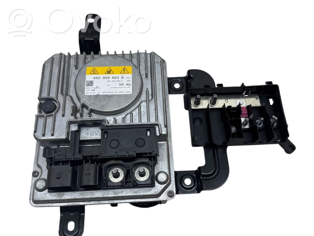 Inversor/convertidor de voltaje   4K0959663B