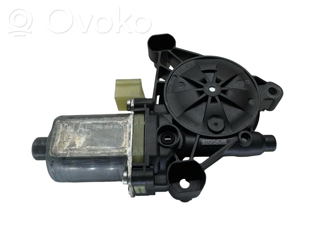 Audi Q7 4M Front door window regulator motor 