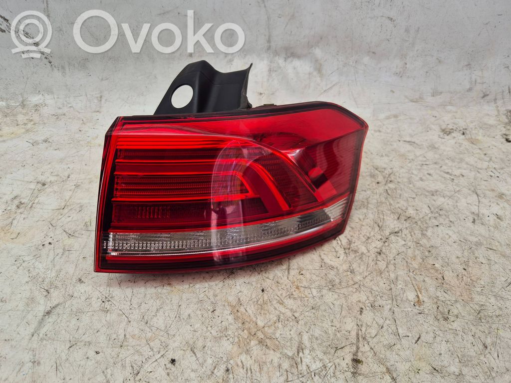 Volkswagen PASSAT B8 Lampă spate în caroserie 