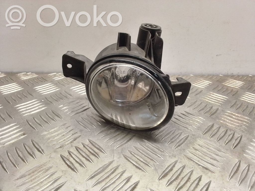 Miglas lukturis priekšā   7187632,13101610,89206301