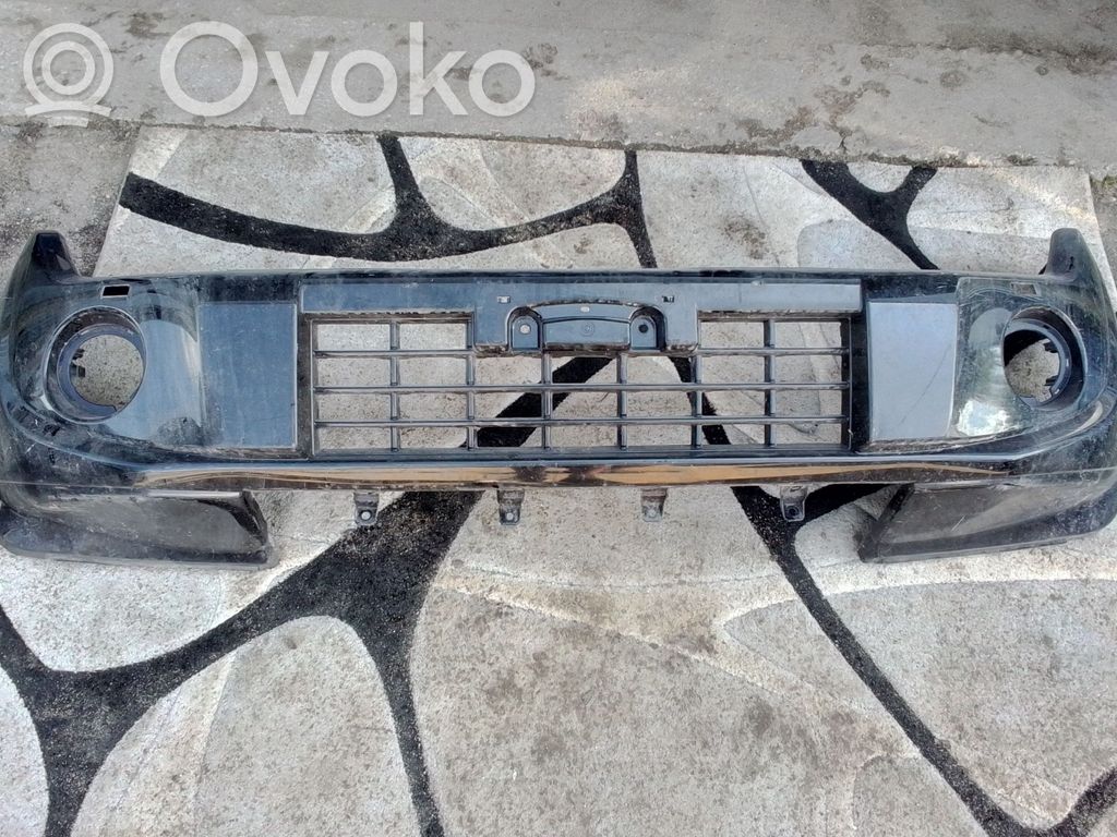 Mitsubishi Pajero Parachoques delantero 