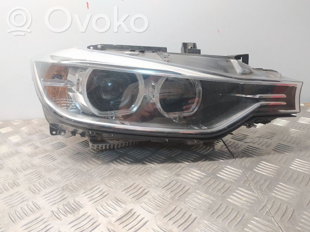 BMW 3 F30 F35 F31 Lampa przednia 