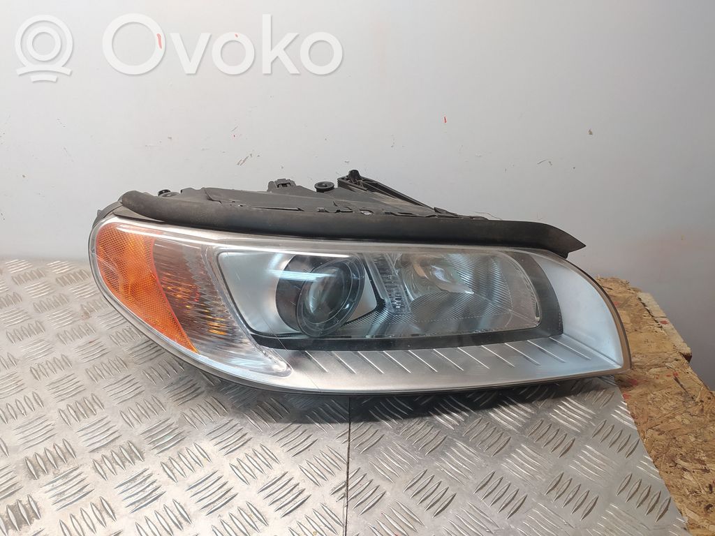 Scheinwerfer   30796134