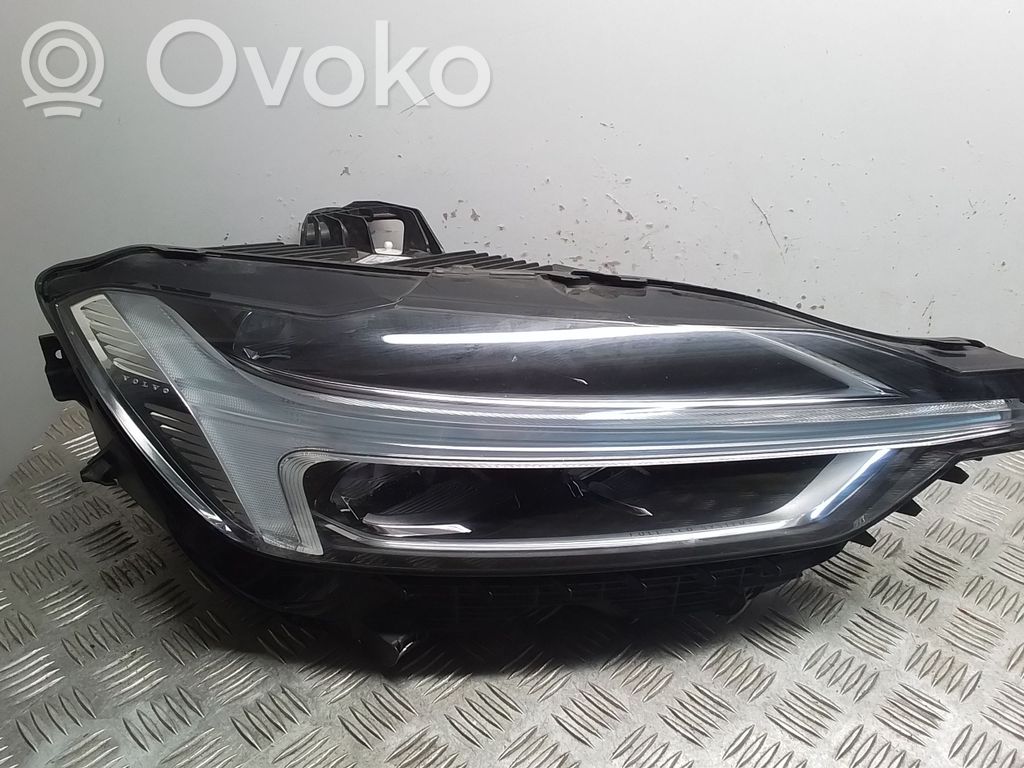 Volvo XC60 Headlight/headlamp 