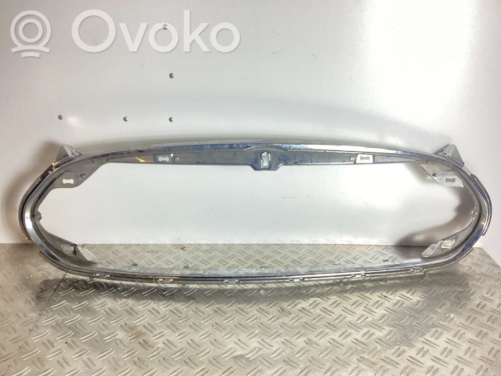 Mercedes-Benz ML W166 Front bumper upper radiator grill 