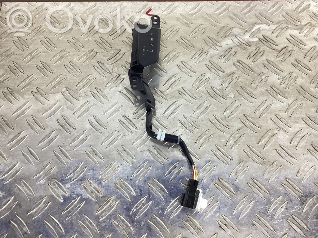 Lexus UX Gear shift selector indicator 
