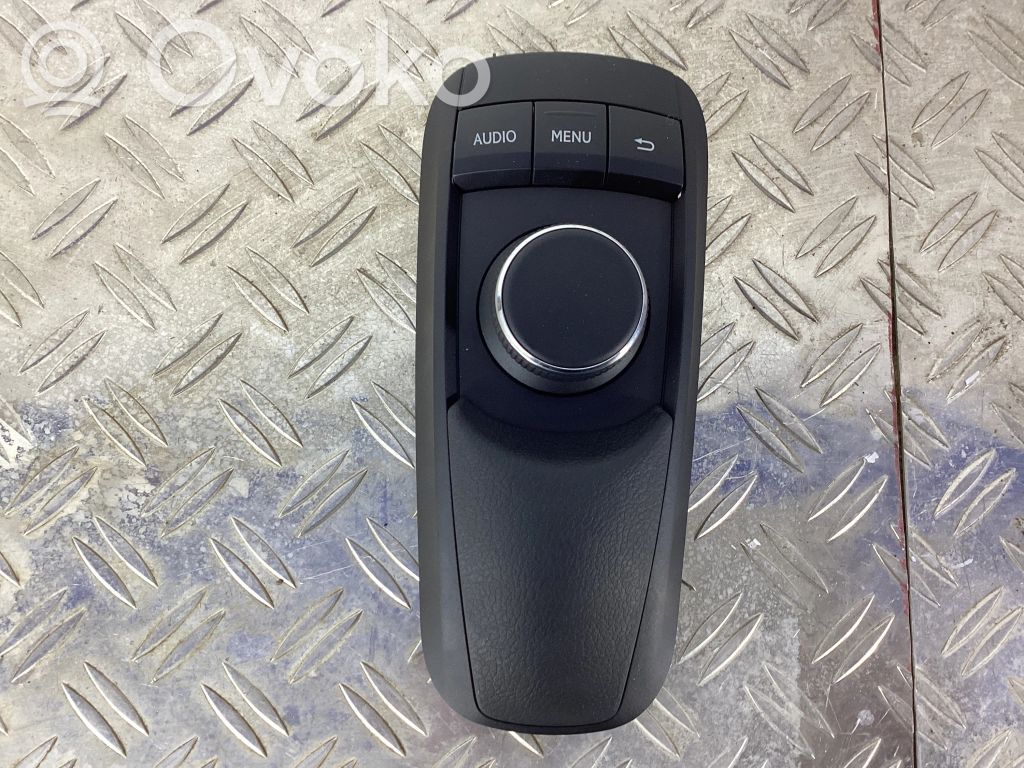 Lexus CT 200H Head unit multimedia control 