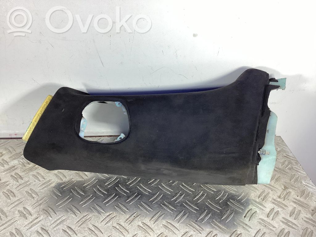 Tesla Model S Отделка стойки (B) (верхняя) 