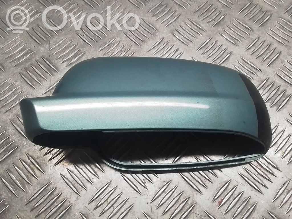 Volkswagen PASSAT B5.5 Moldura protectora de plástico del espejo lateral 