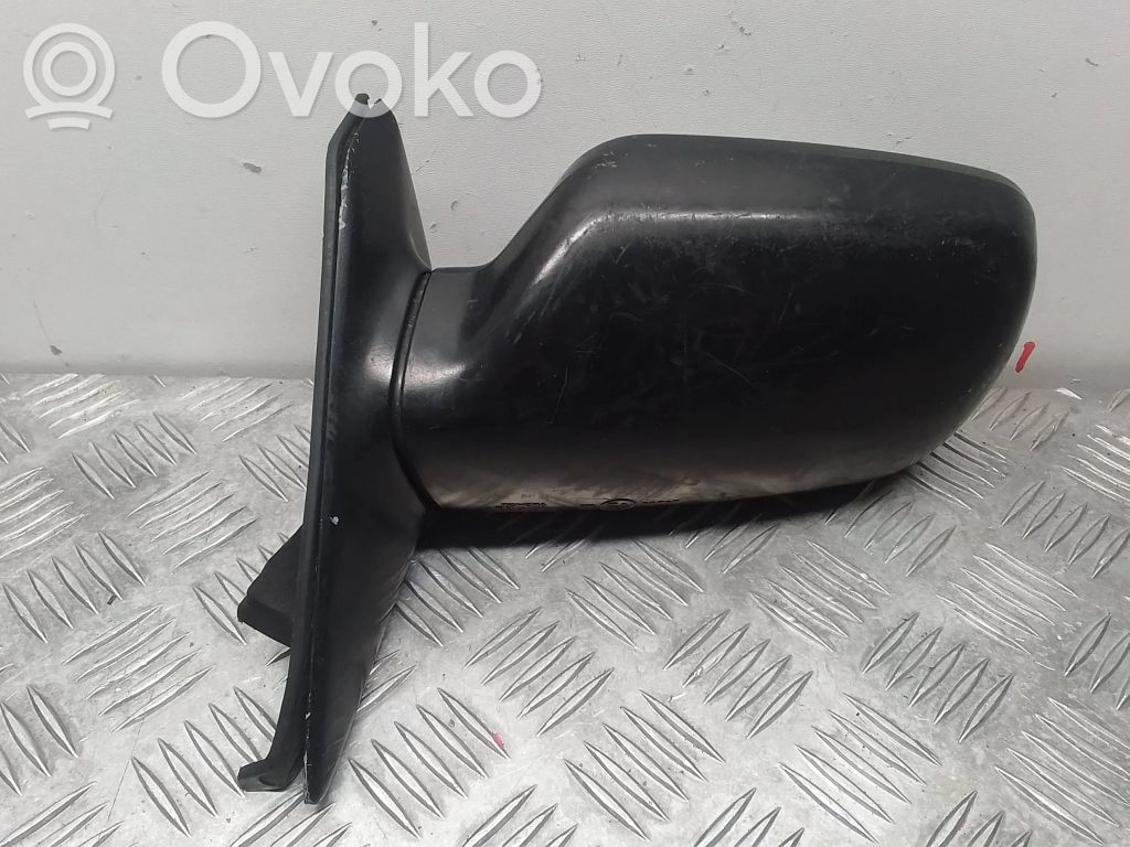 Toyota Corolla E90 Espejo lateral eléctrico de la puerta delantera 