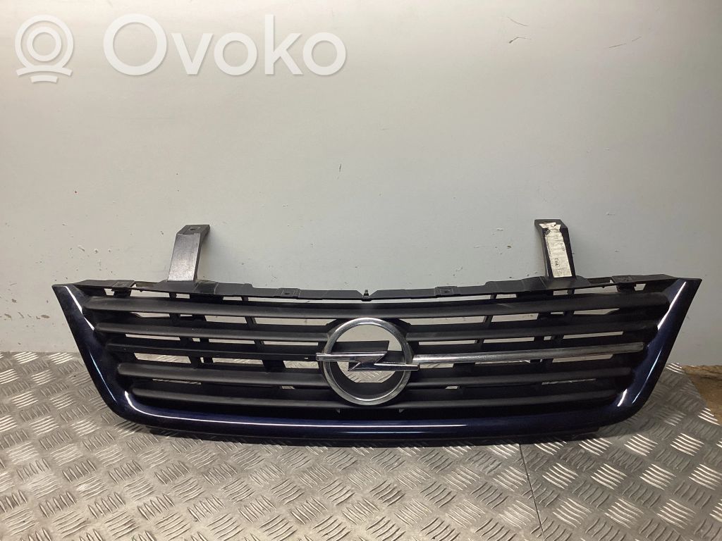 Opel Sintra Front bumper upper radiator grill 