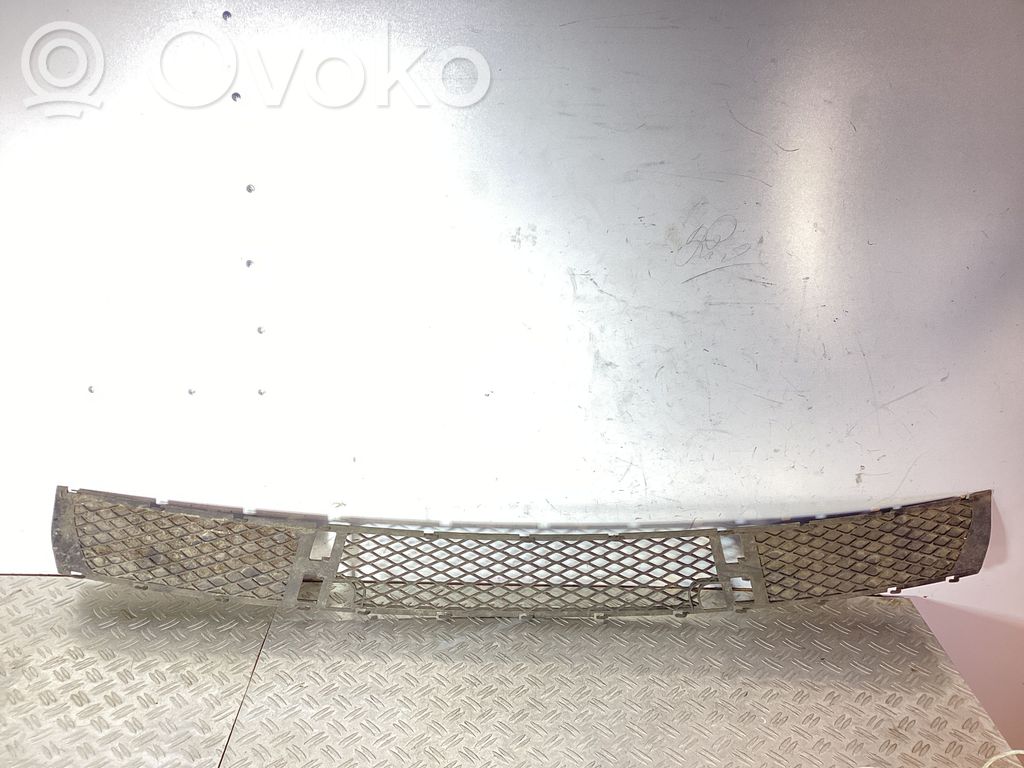 BMW X3 E83 Maskownica / Grill / Atrapa górna chłodnicy 