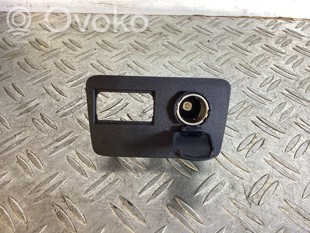 Lexus NX Cigarette lighter 