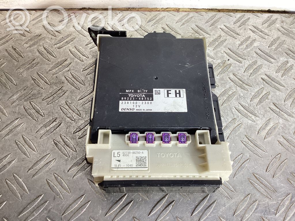 Lexus RX 450H Módulo de fusible 