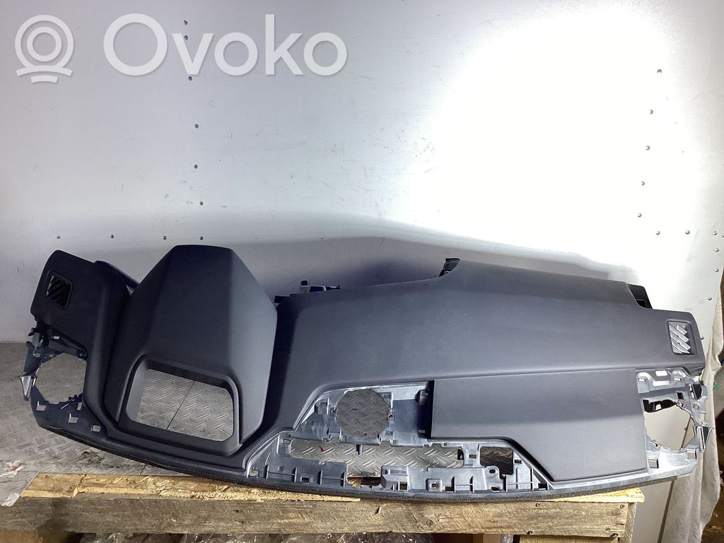 Lexus NX Панель 
