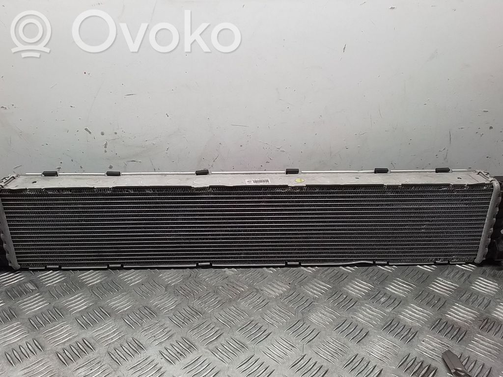 Audi A4 S4 B8 8K Papildomas radiatorius 