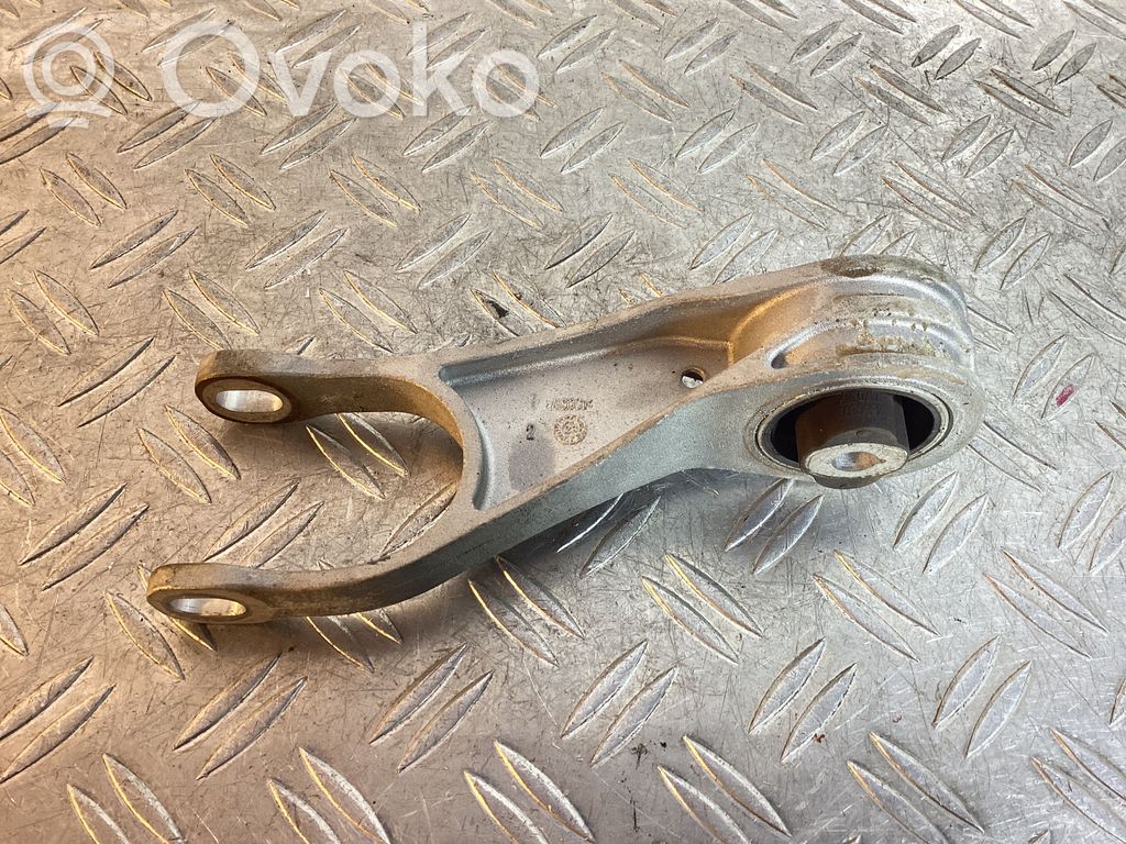 Porsche Macan (95B) Engine mount bracket 