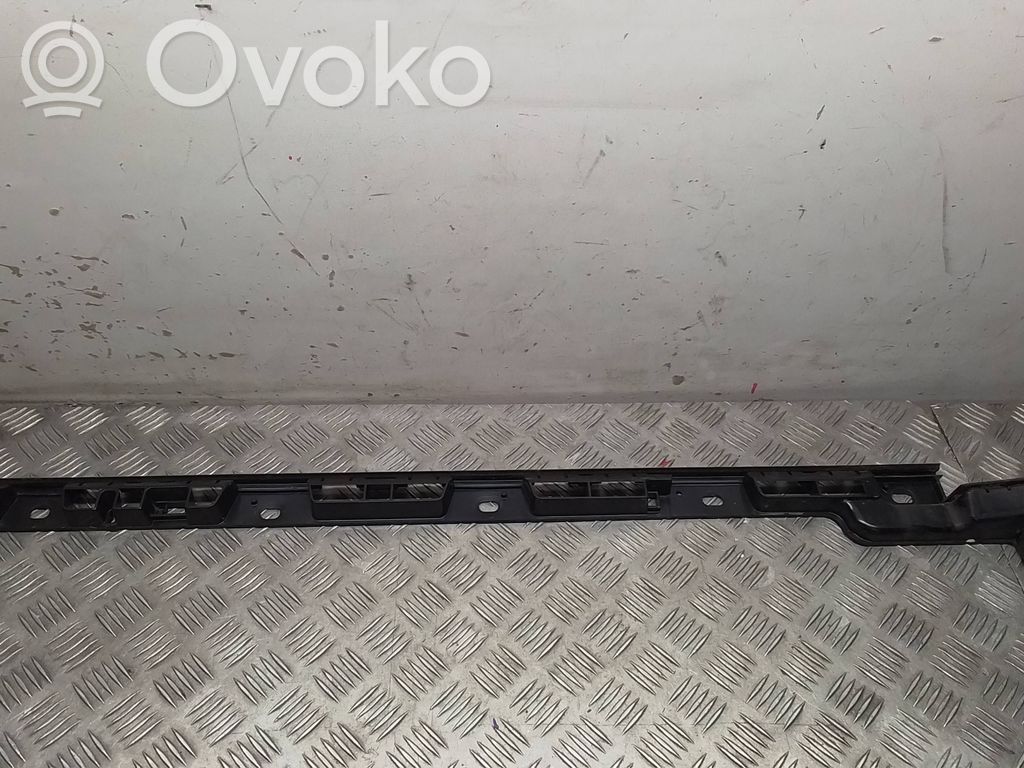 Porsche Macan (95B) Listello di supporto del sottoporta 
