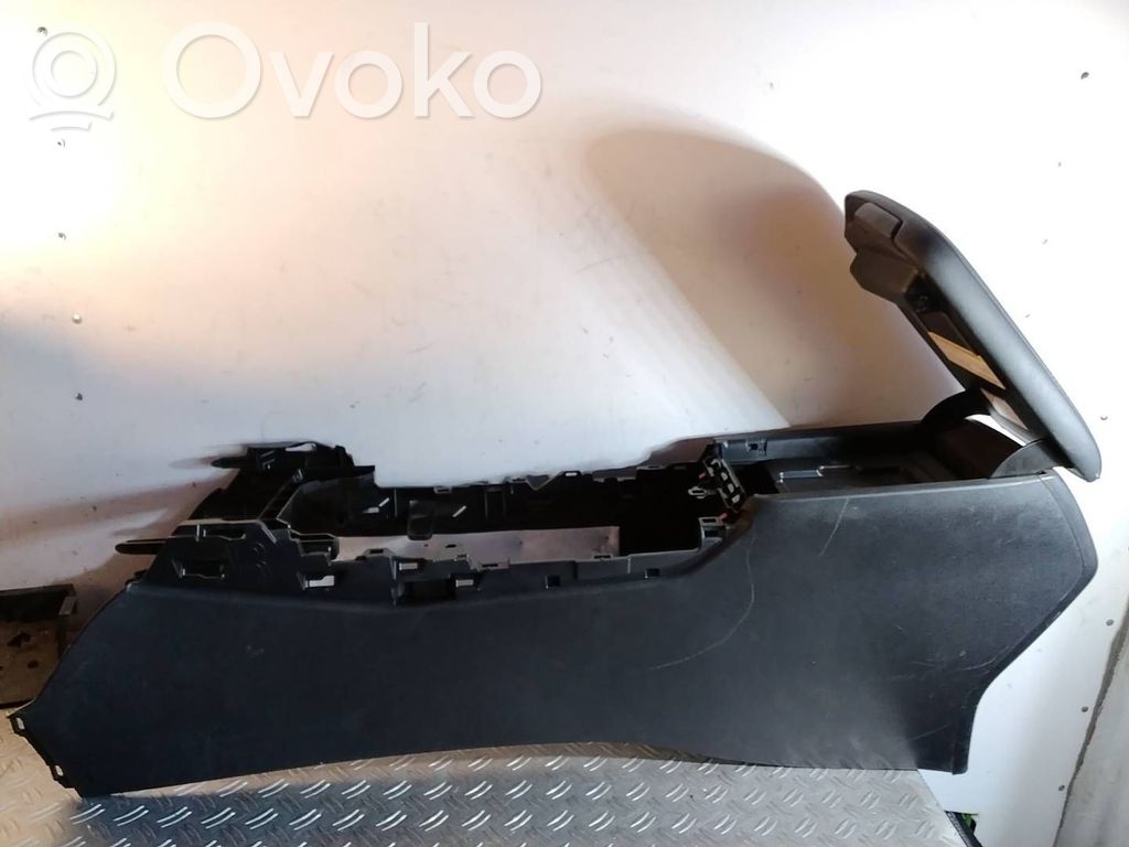 Lexus NX Keskikonsoli 