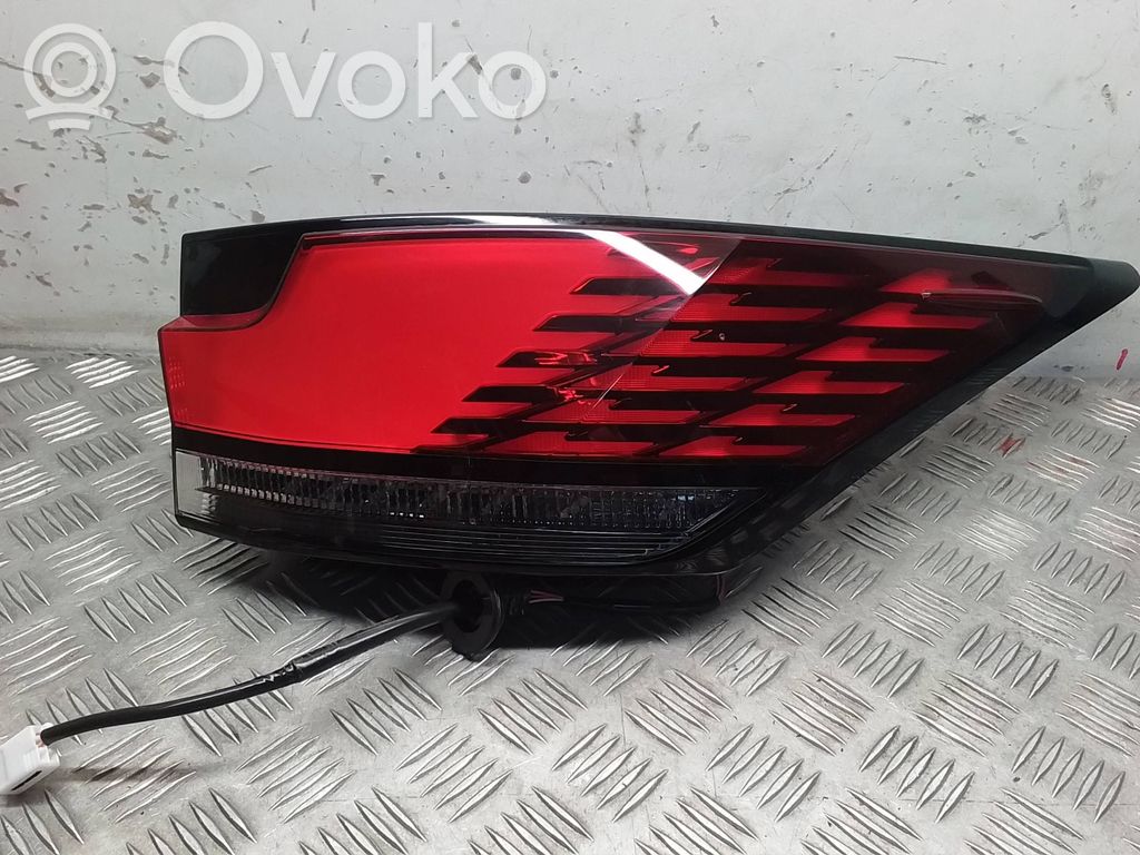 Lexus RX V Luci posteriori 