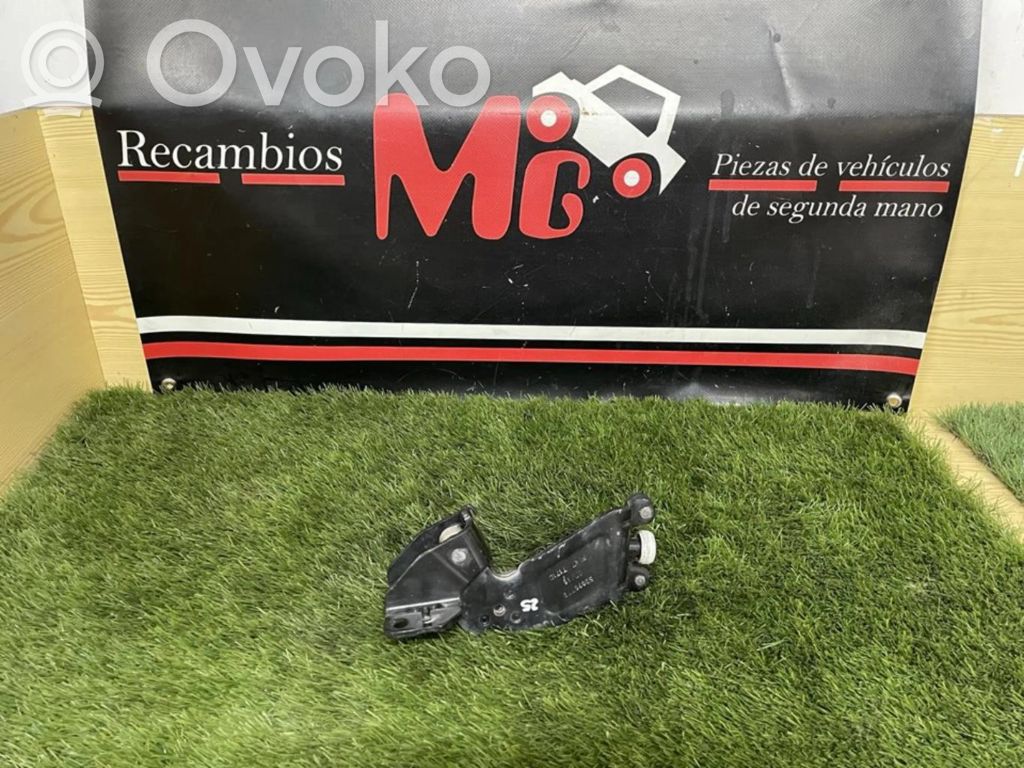 Fiat Doblo Sliding door bottom rail 