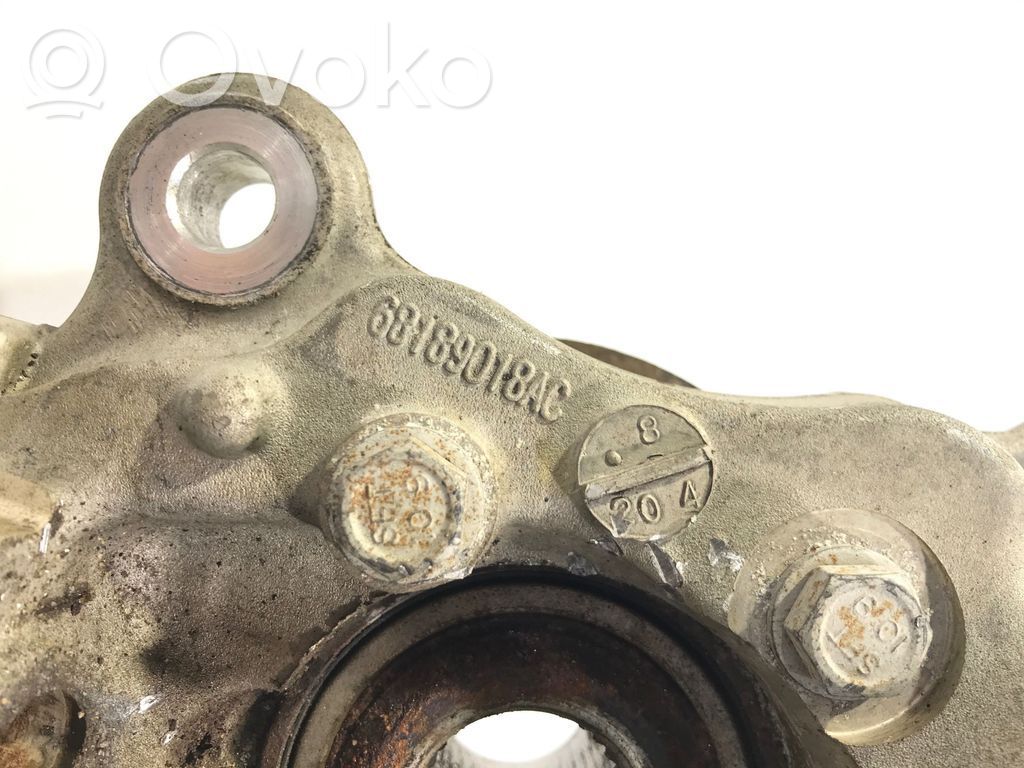 Cubo de rueda delantera   68189018AC