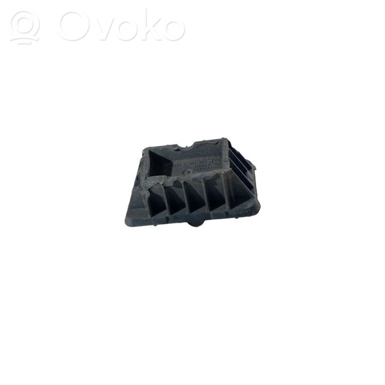 Jacking socket point   7189259,51717189259