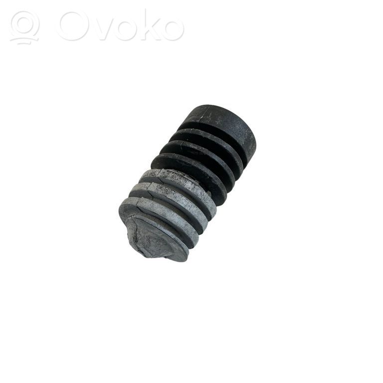 BMW 1 E81 E87 Radiator mount bracket 