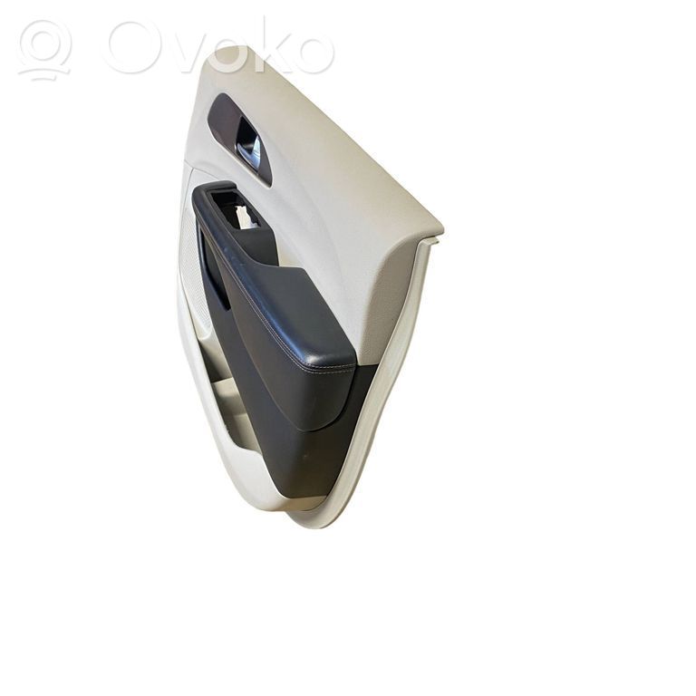 Chrysler Pacifica Front door card panel trim 