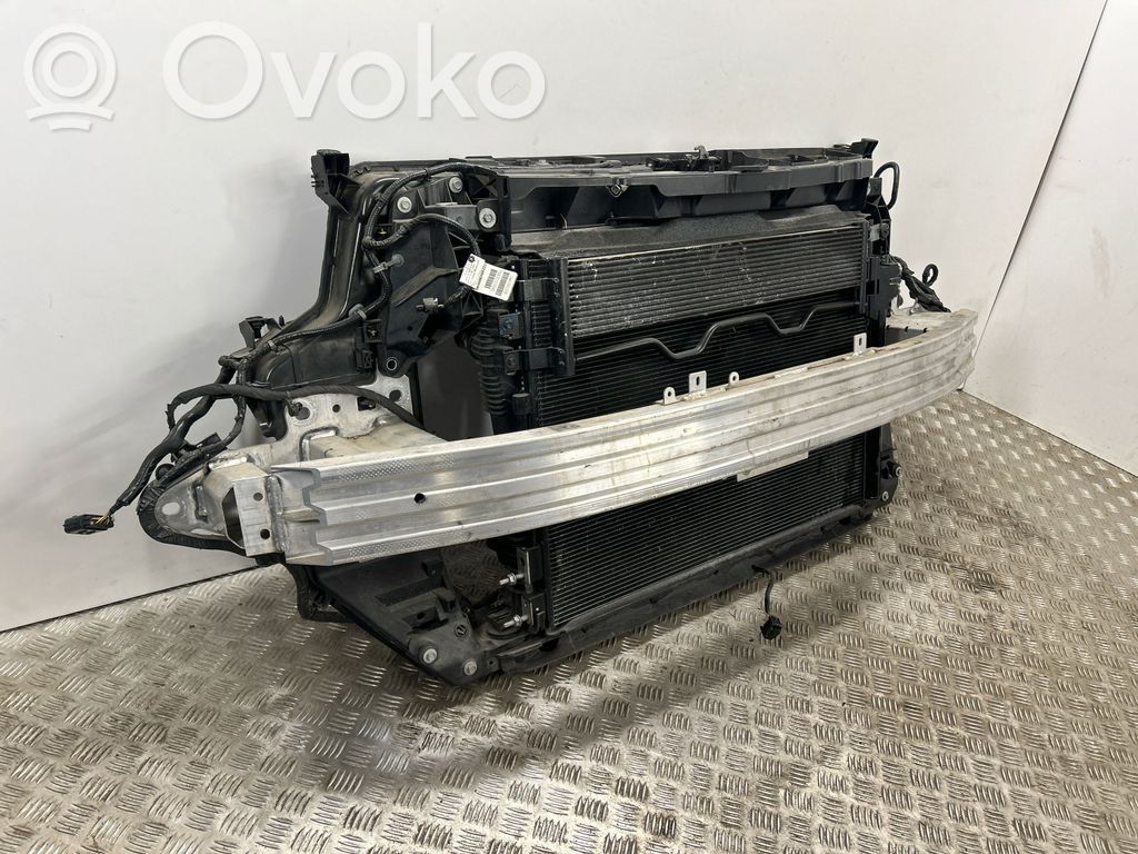 Chrysler Pacifica Radiatorių panelė 