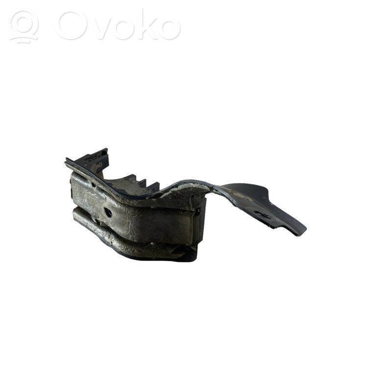 Other engine bay part   68148901AA