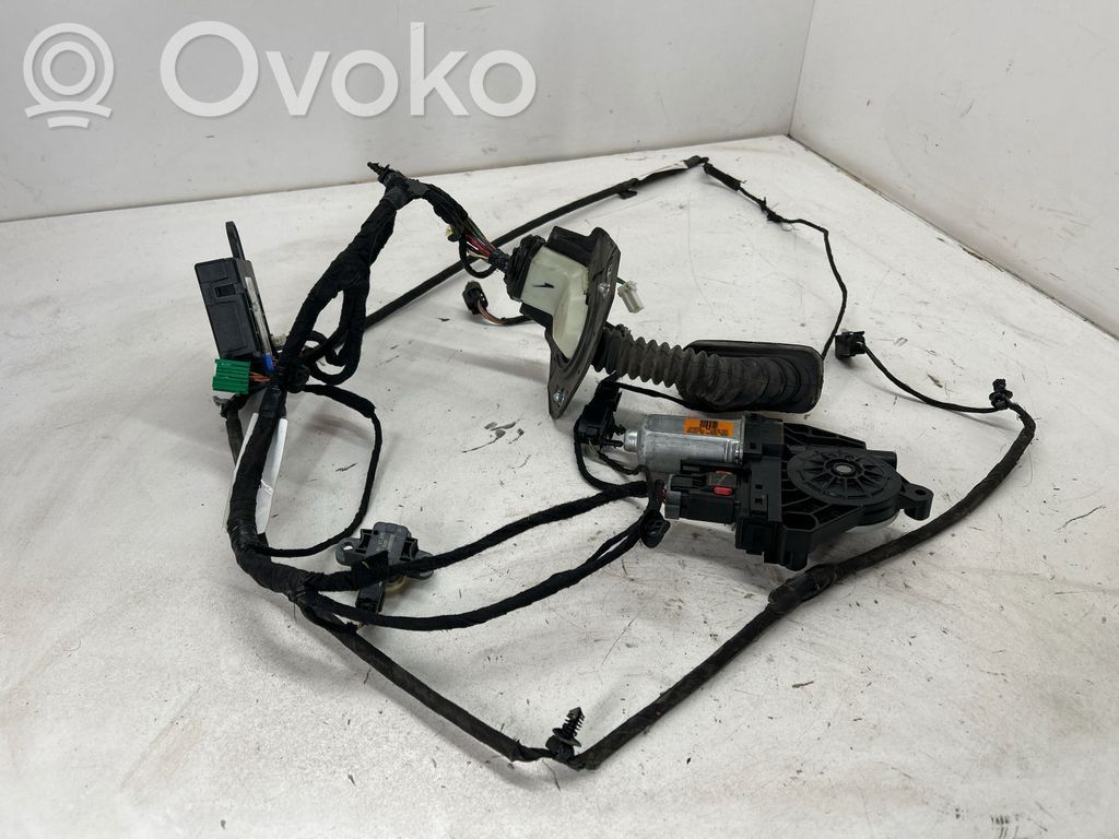 Cableado de puerta delantera   68251720AB,68270829AA,68316560AB