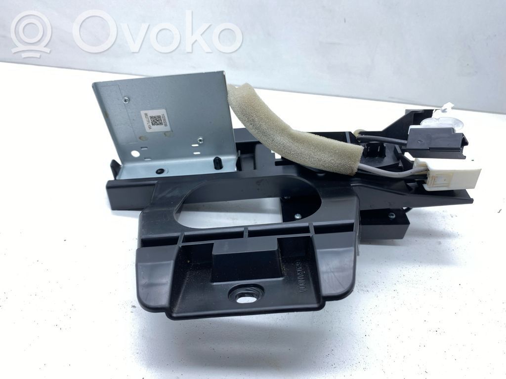 Subaru Outback (BT) Radion antenni 
