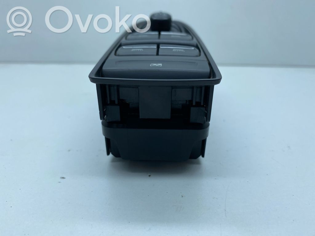Subaru Outback (BT) Przyciski szyb 