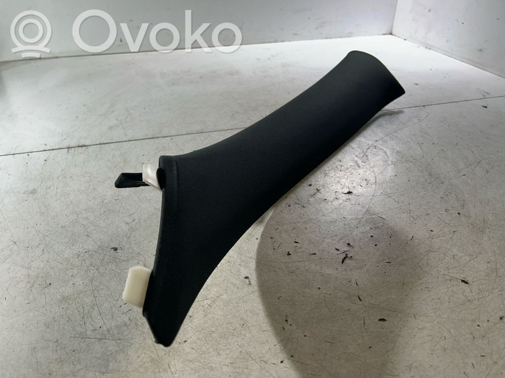 Dodge Challenger Osłona słupka szyby przedniej / A 