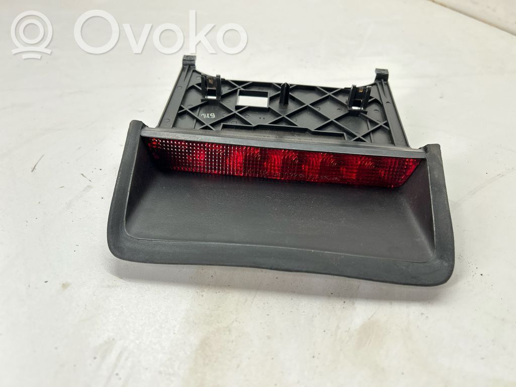 Dodge Challenger Third/center stoplight 