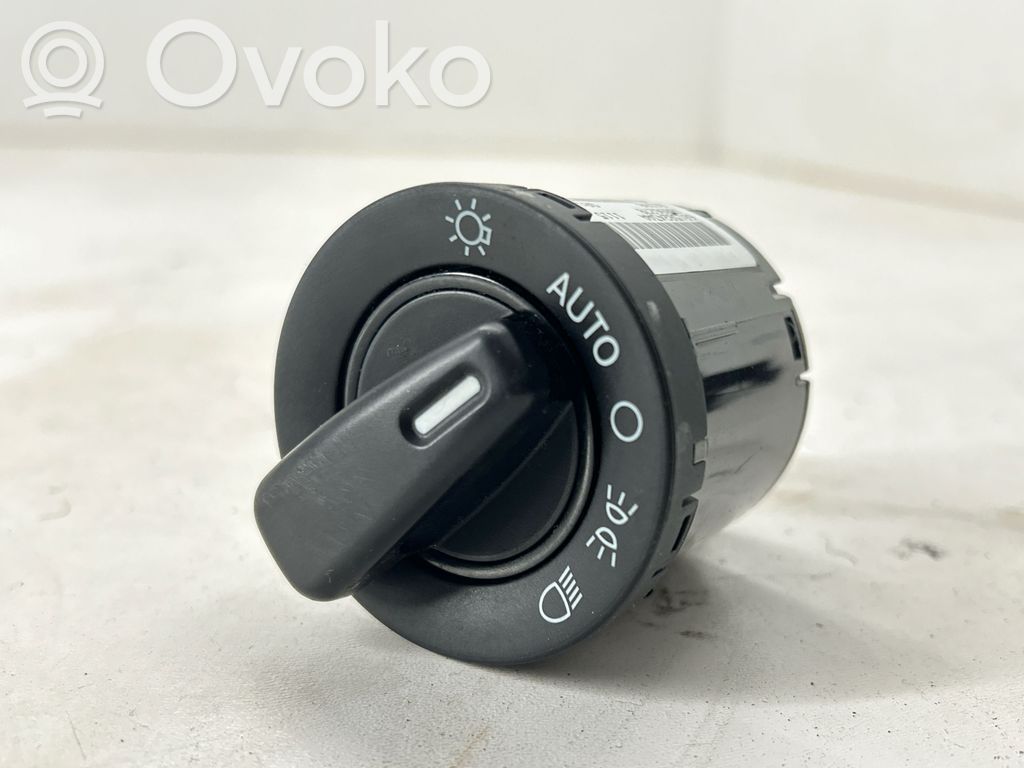 Dodge Challenger Light switch 