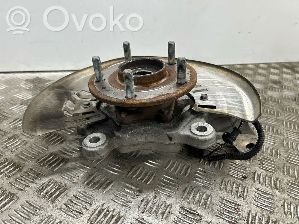 Chrysler Pacifica Front wheel hub 