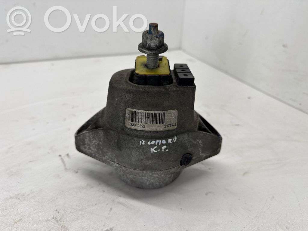 Chevrolet Camaro Engine mount bracket 
