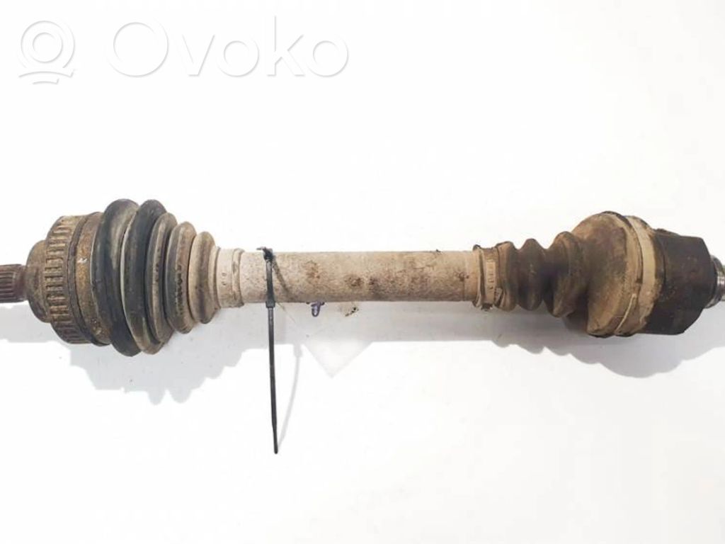 Etuvetoakseli