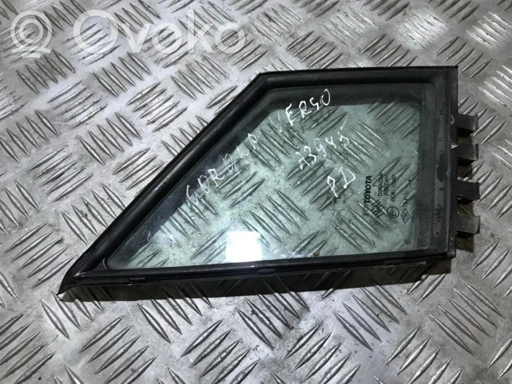Ventanilla de ventilación de la puerta delantera cuatro puertas