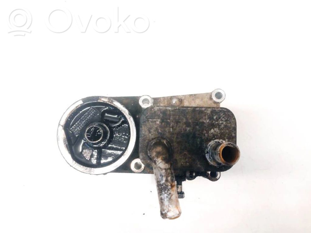 Oil filter mounting bracket