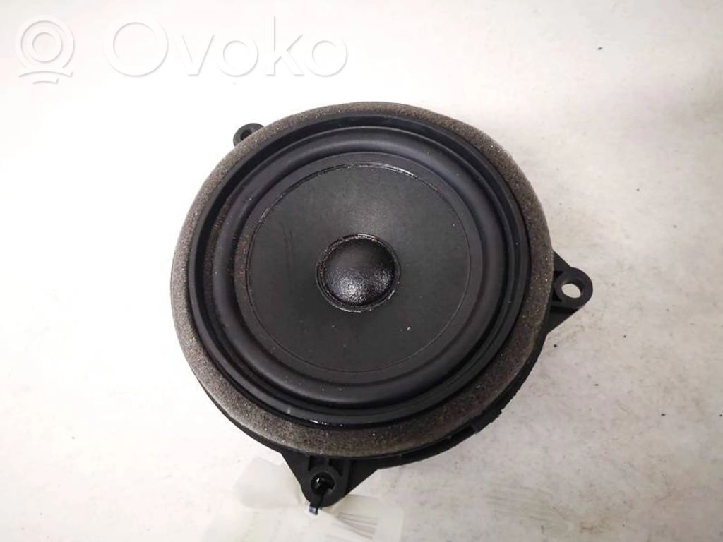 BMW 2 F22 F23 Altavoz de la puerta delantera 