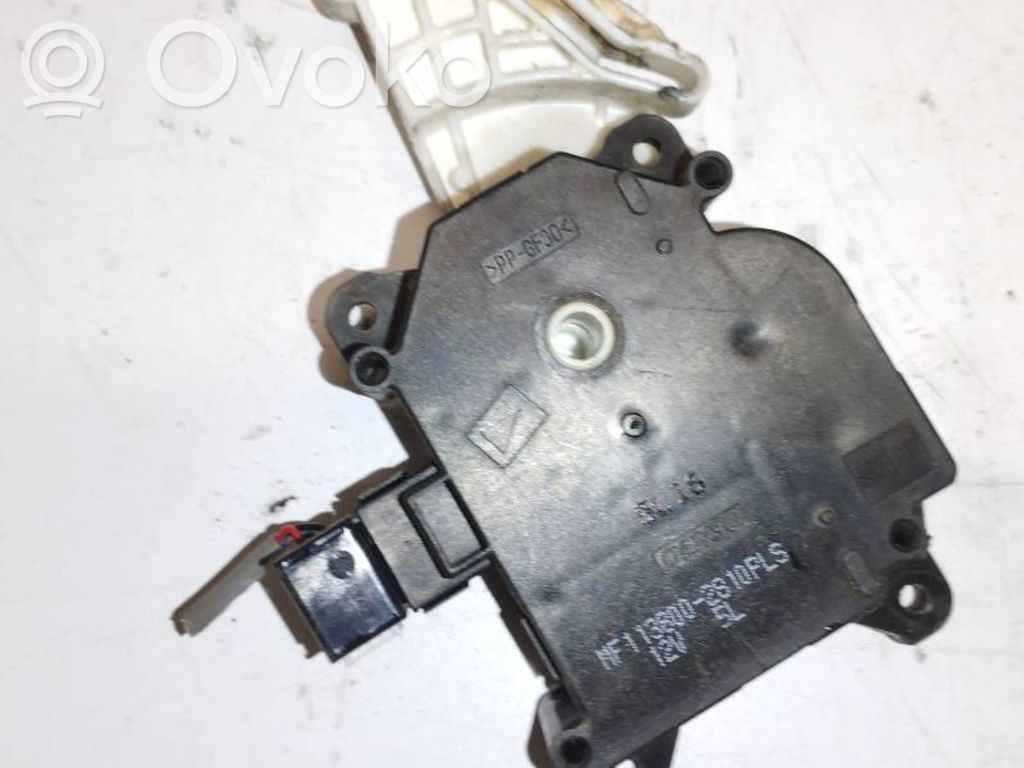 Toyota Avensis T270 Motor/actuator clapetă aer 